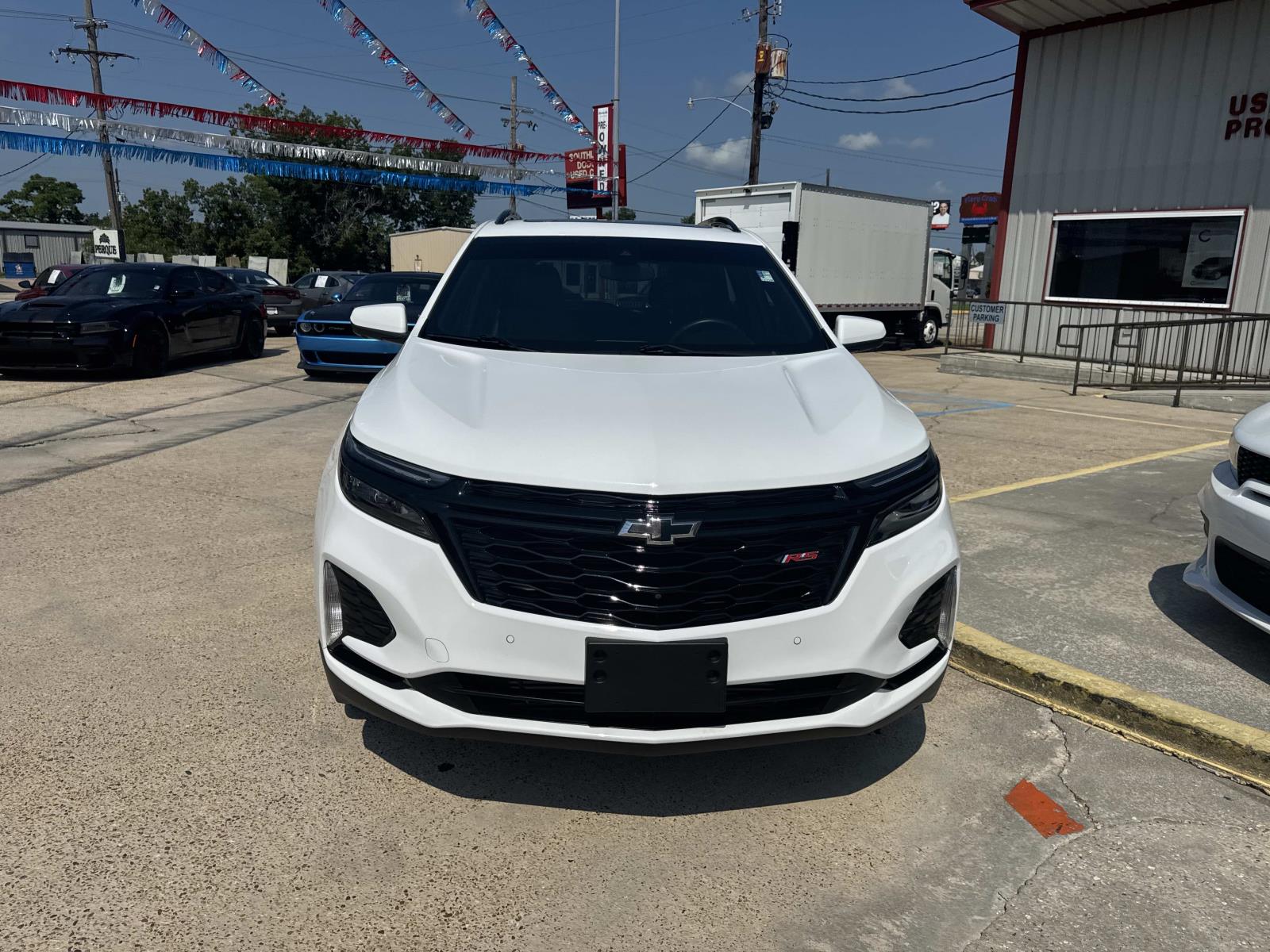 2024 Chevrolet Equinox RS photo 2