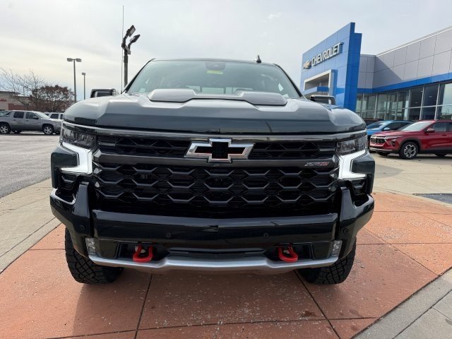 2026 Chevrolet Silverado 1500 ZR2 photo 2