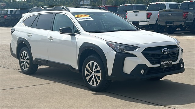 2025 Subaru Outback Premium's photo
