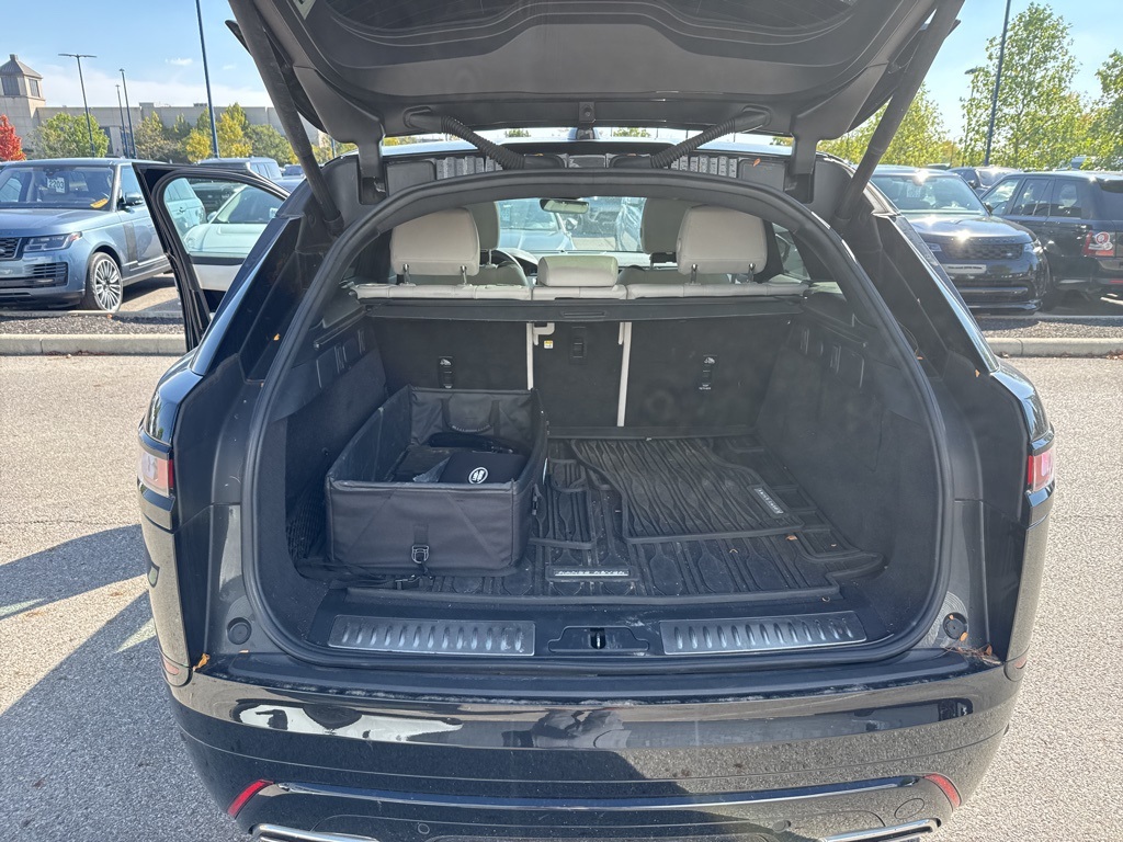 2023 Land Rover Range Rover Velar R-Dynamic S photo 19