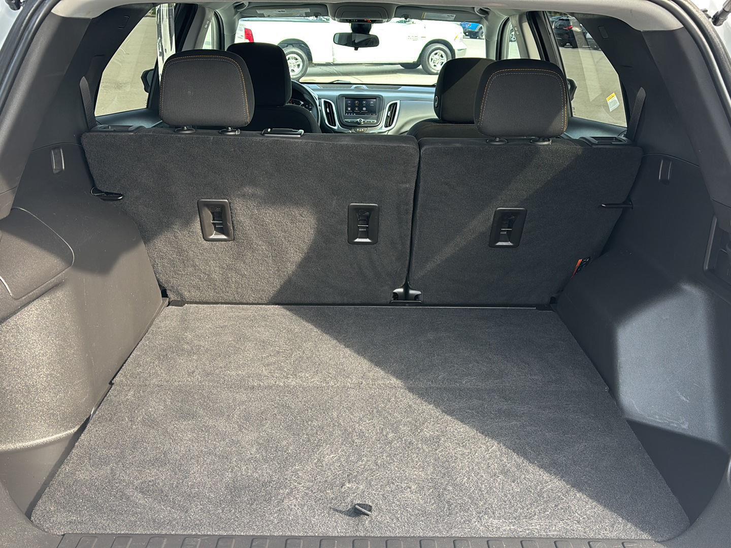 2022 Chevrolet Equinox LT photo 22