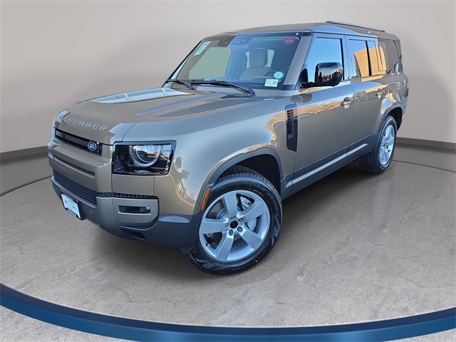 2026 Land Rover Defender S's photo