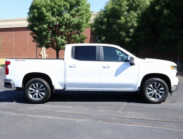 2025 Chevrolet Silverado 1500 LT photo 28