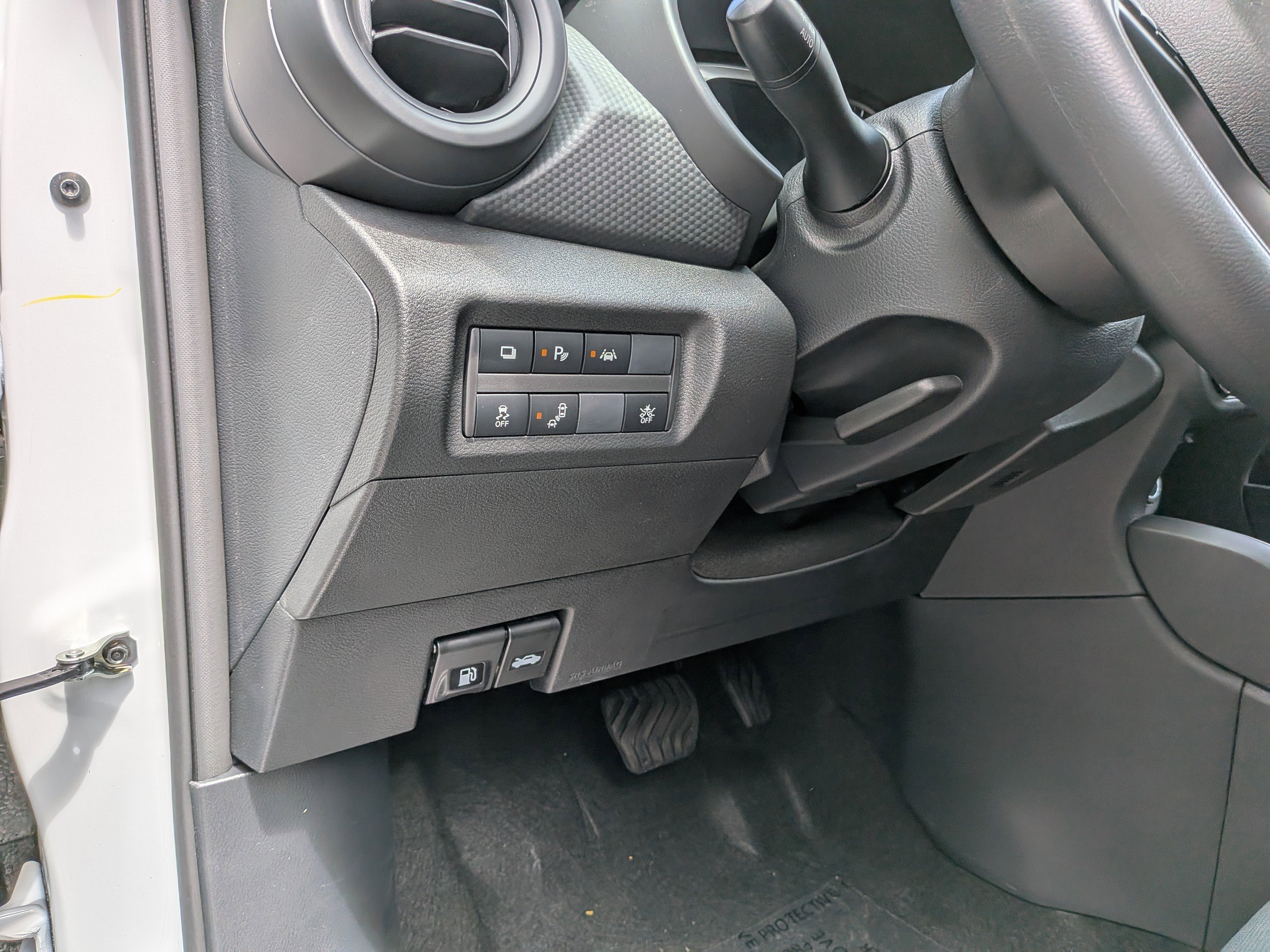 2025 Nissan Kicks Play S photo 11
