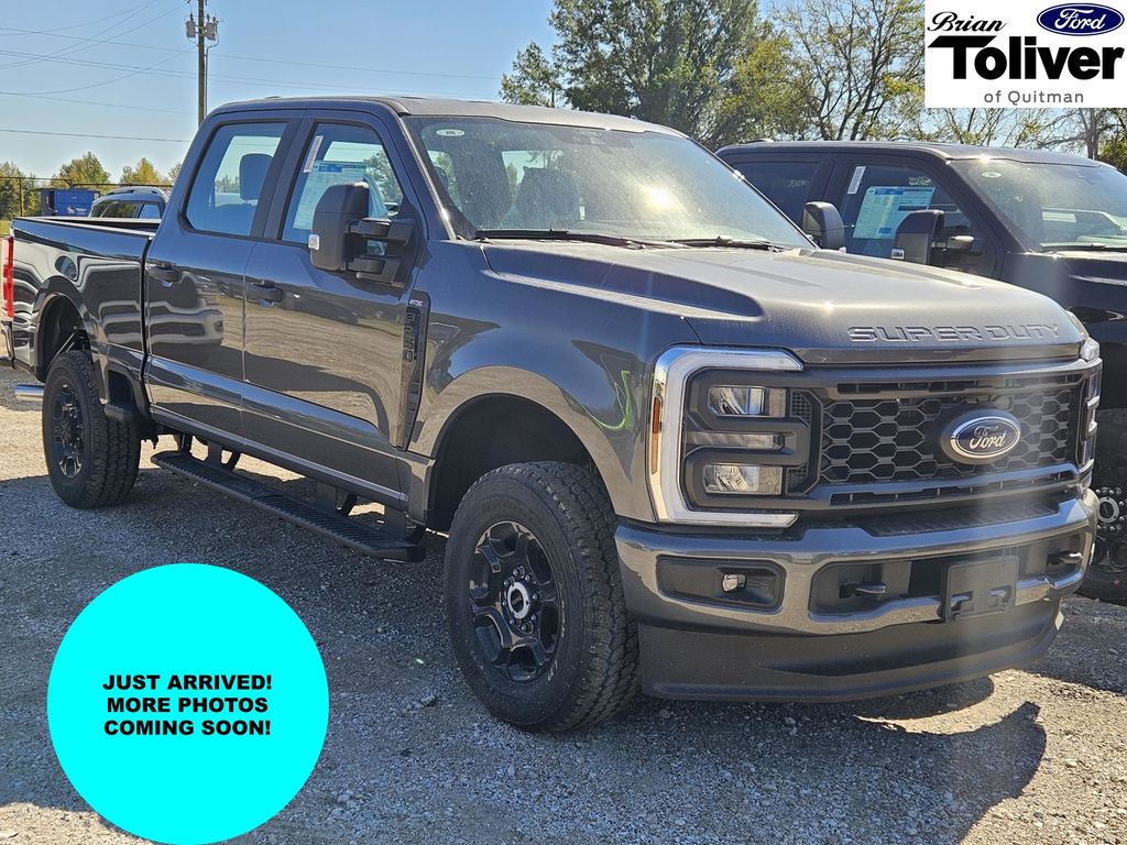 2026 Ford F-250 Super Duty XL's photo