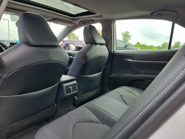 2022 Toyota Camry XSE photo 13