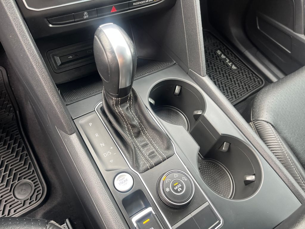 2022 Volkswagen Atlas Cross Sport SE photo 14