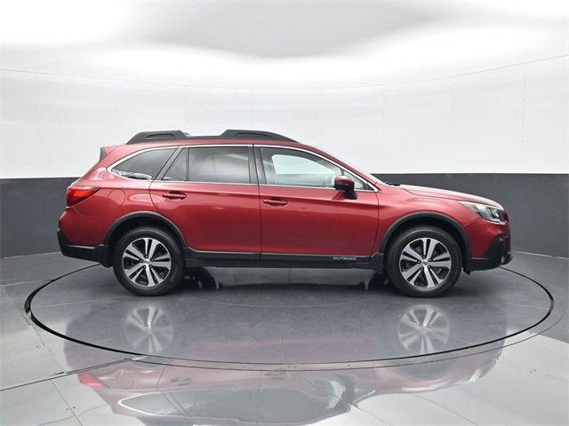 2019 Subaru Outback Limited photo 3