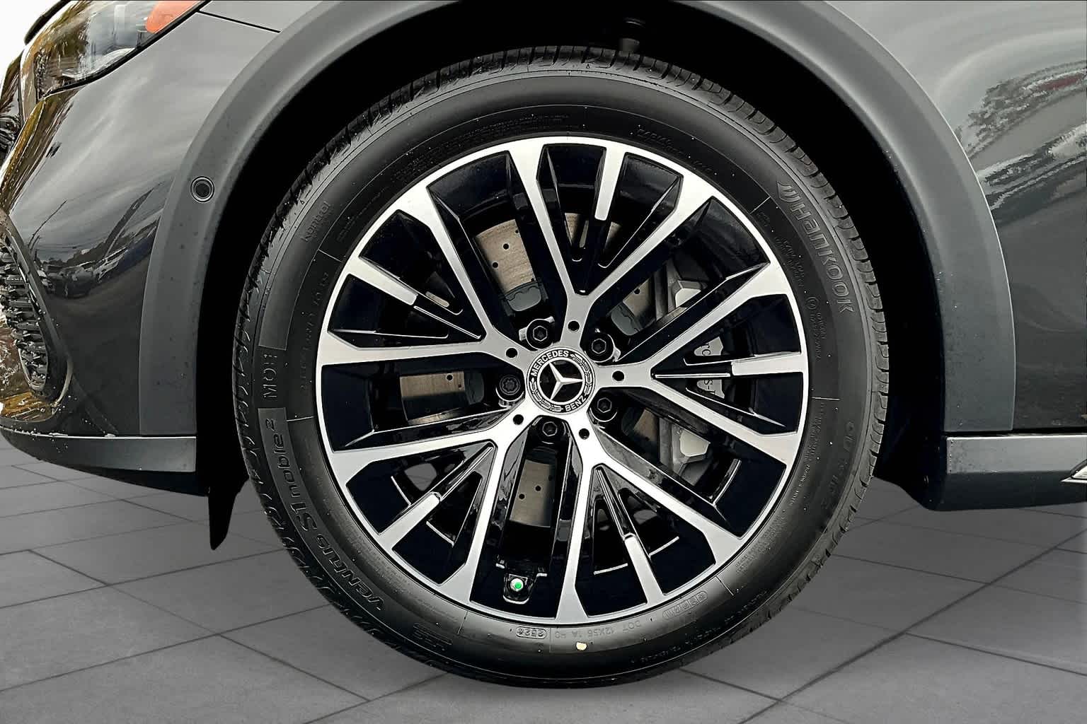 2025 Mercedes Benz E 450 4MATIC Wagon photo 11