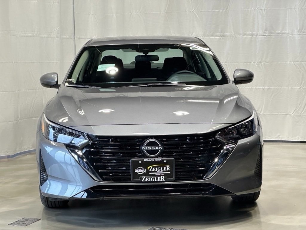 2025 Nissan Sentra S photo 3