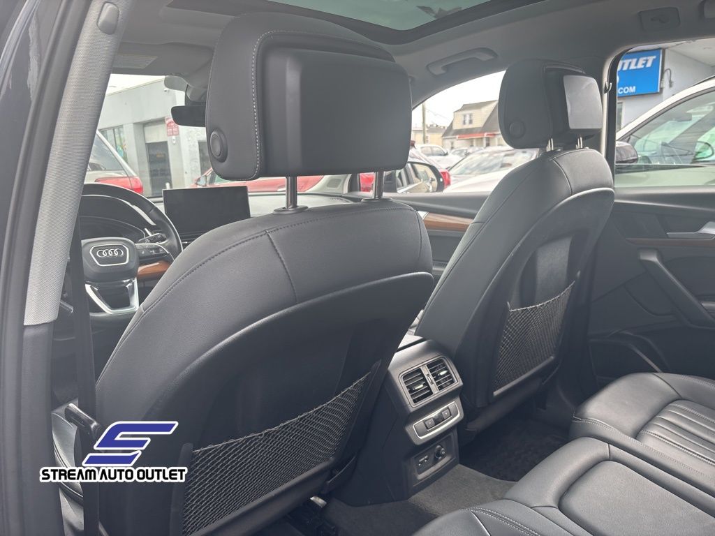 2023 Audi Q5 40 Premium Plus photo 17