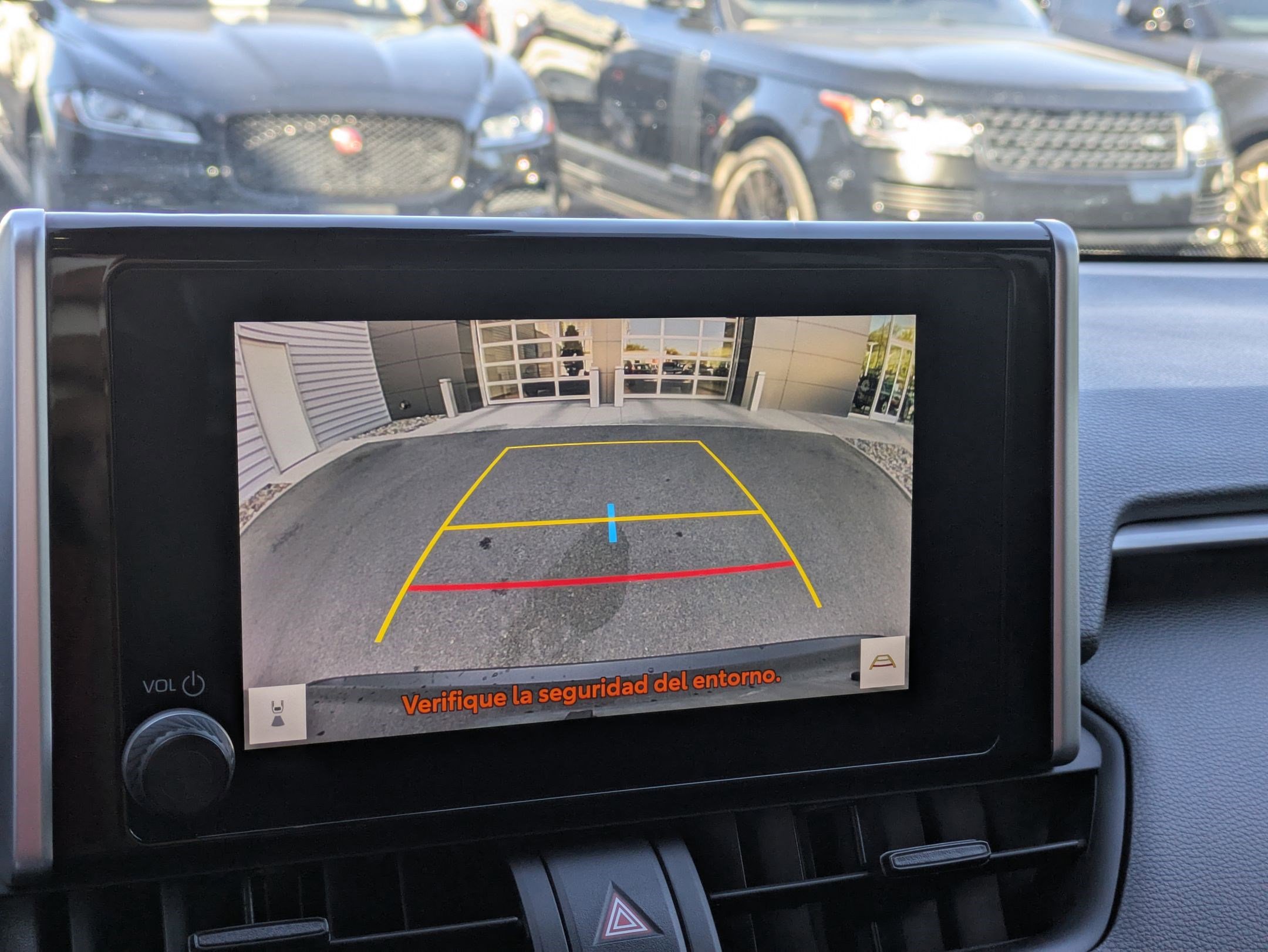 2024 Toyota RAV4 XLE photo 21