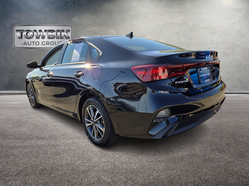 2023 Kia Forte LXS photo 6