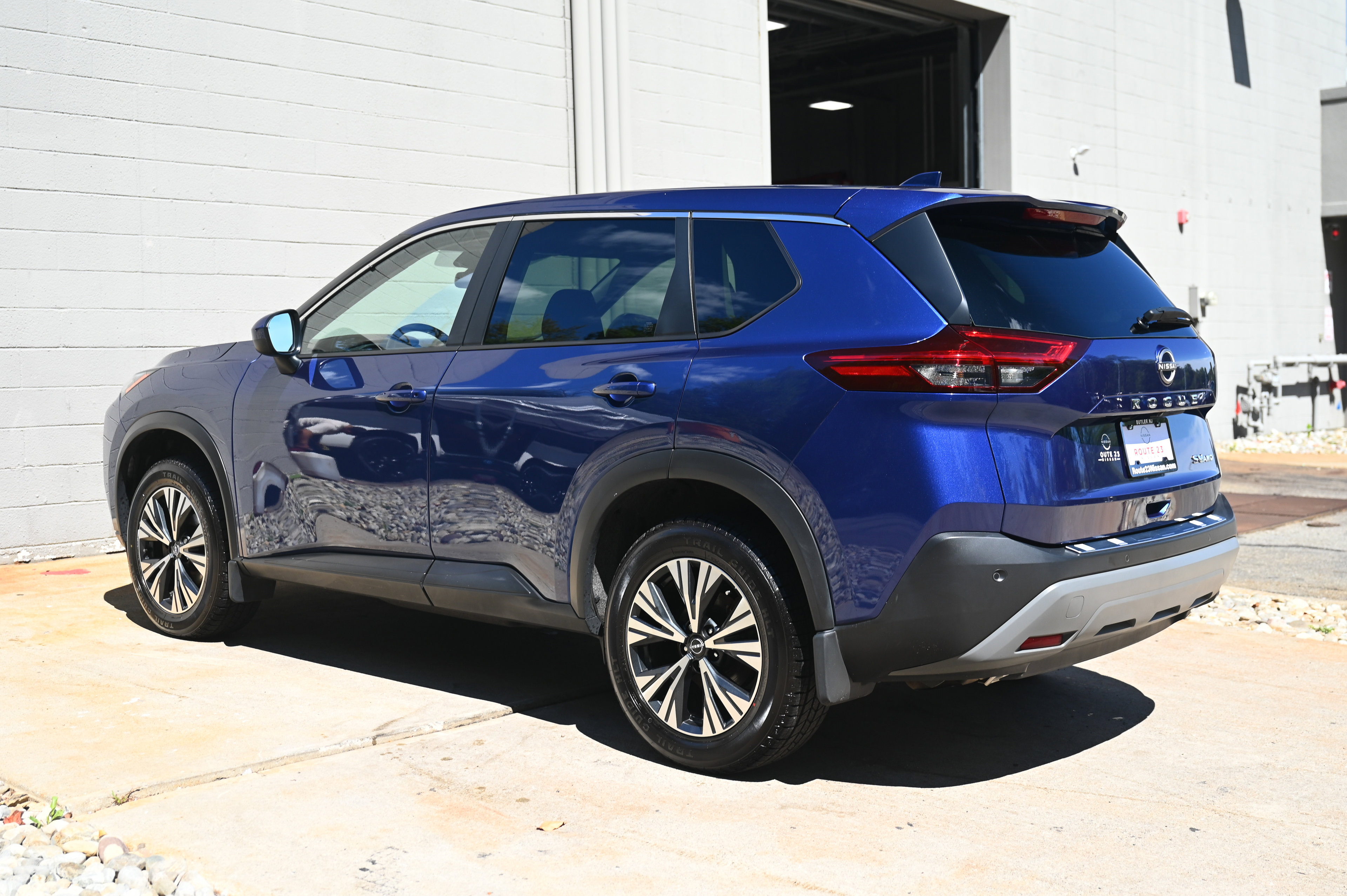 2023 Nissan Rogue SV photo 6
