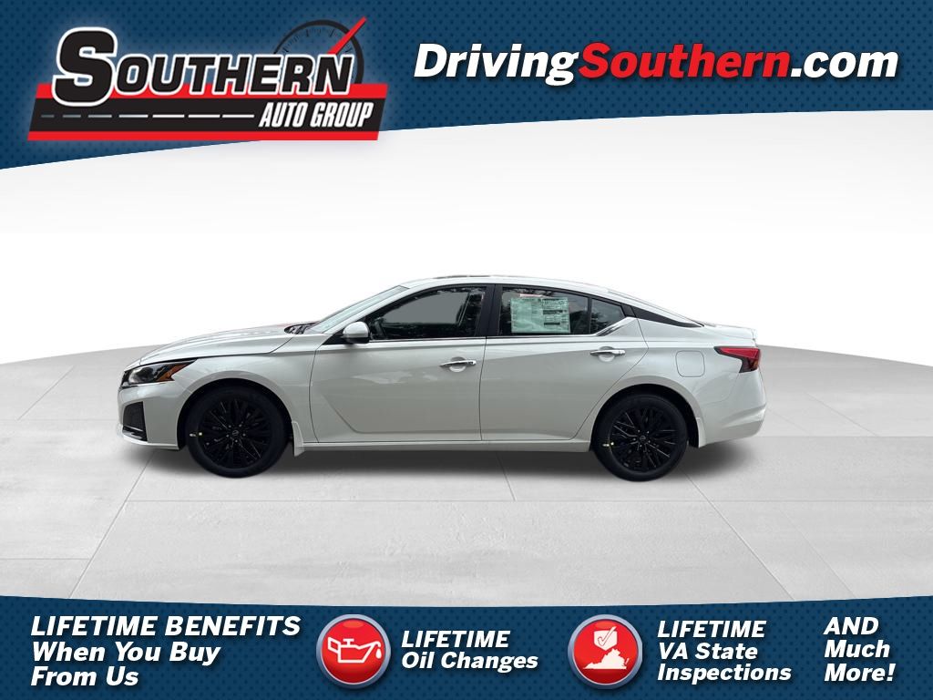 2025 Nissan Altima SV's photo