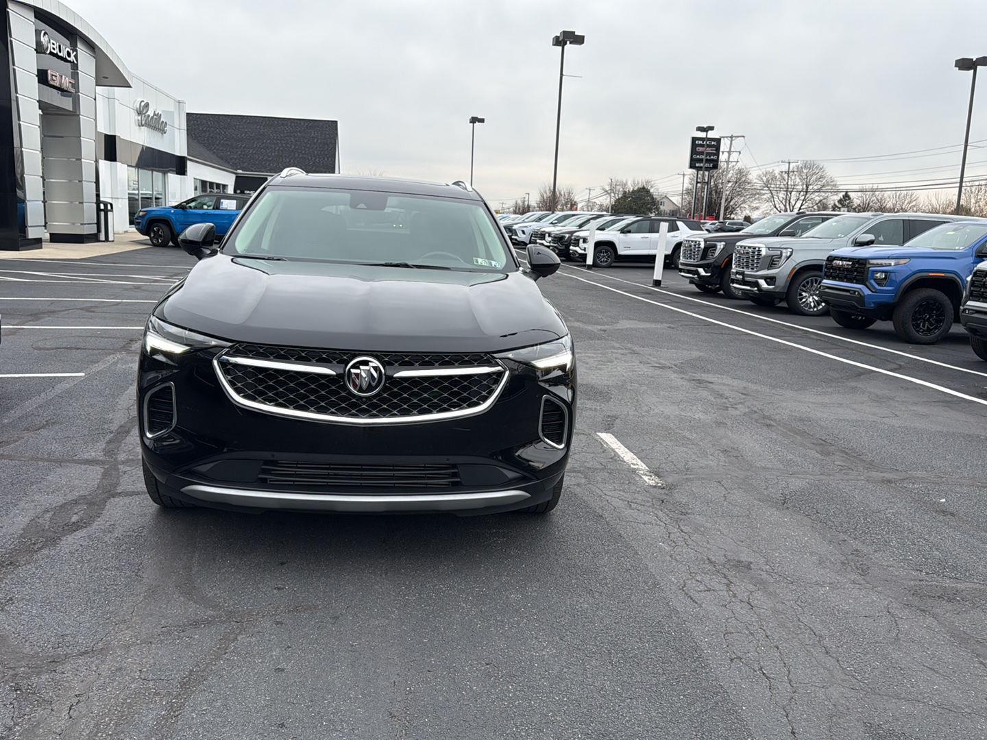 2023 Buick Envision Avenir photo 2