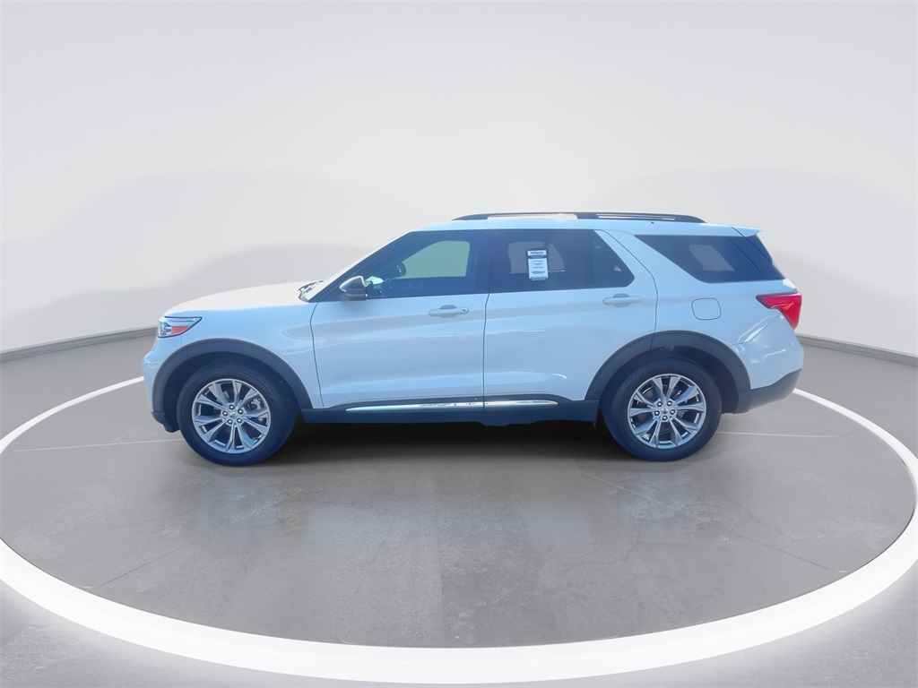 2023 Ford Explorer XLT photo 4