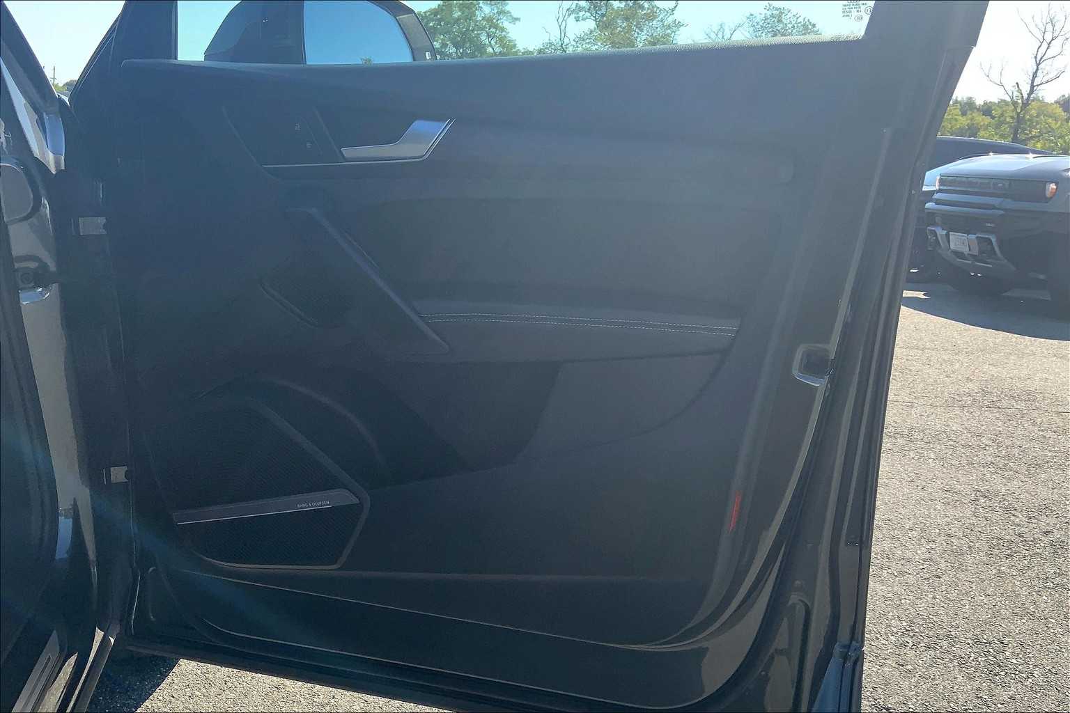 2022 Audi Q5 S line Premium Plus photo 20
