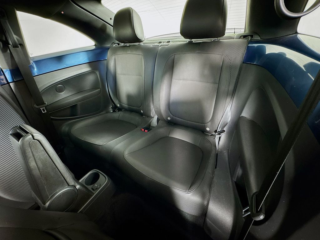 2016 Volkswagen Beetle 1.8T SE photo 22