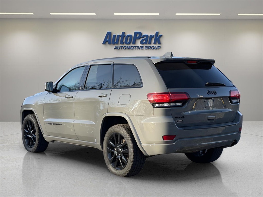 2019 Jeep Grand Cherokee Altitude photo 4