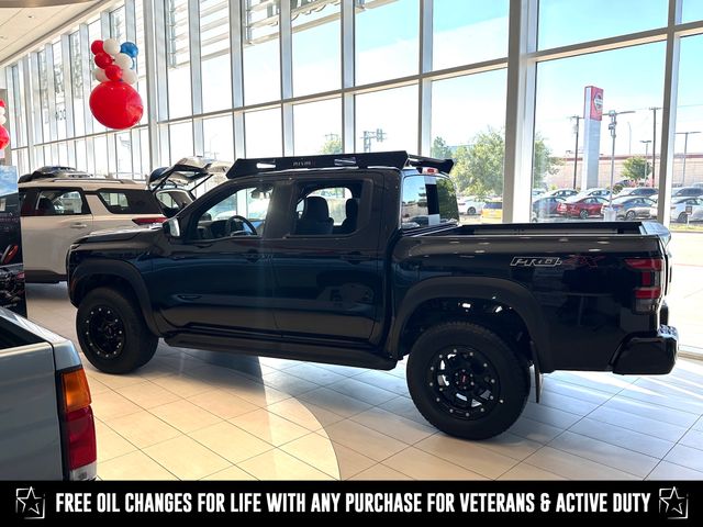 2025 Nissan Frontier PRO-4X photo 2