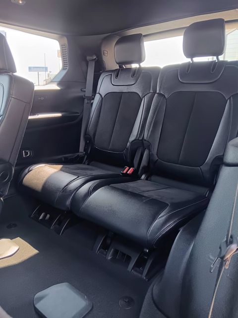 2023 Jeep Grand Cherokee Altitude photo 11