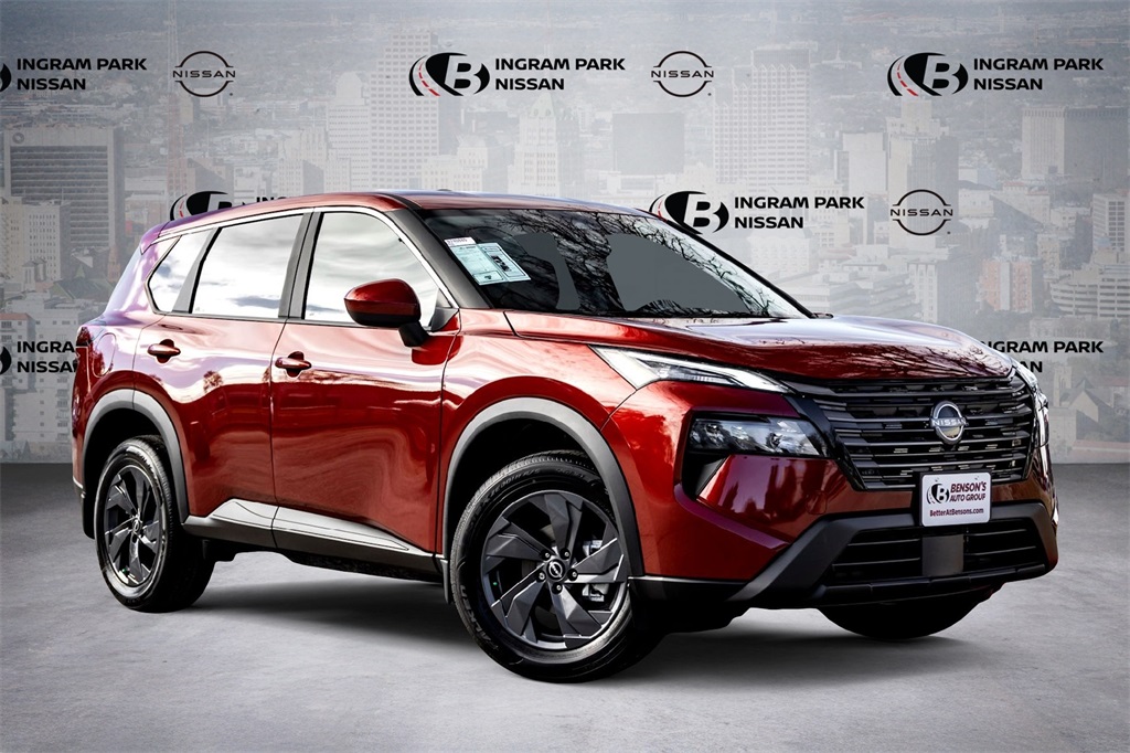 2026 Nissan Rogue SV's photo