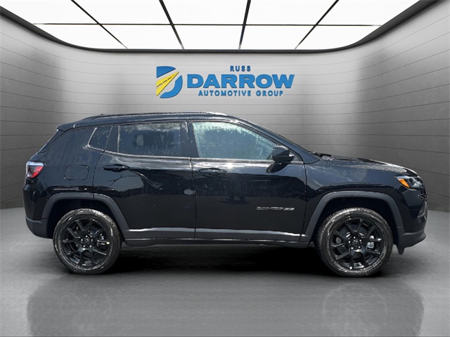 2025 Jeep Compass Latitude photo 3