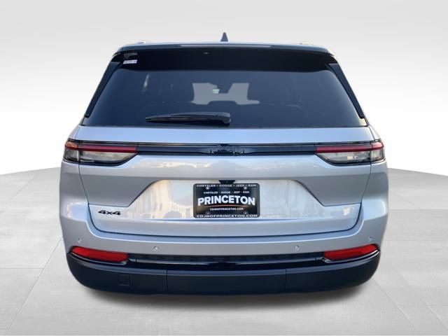 2025 Jeep Grand Cherokee Altitude X photo 4