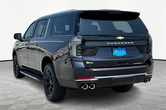 2025 Chevrolet Suburban Premier photo 4