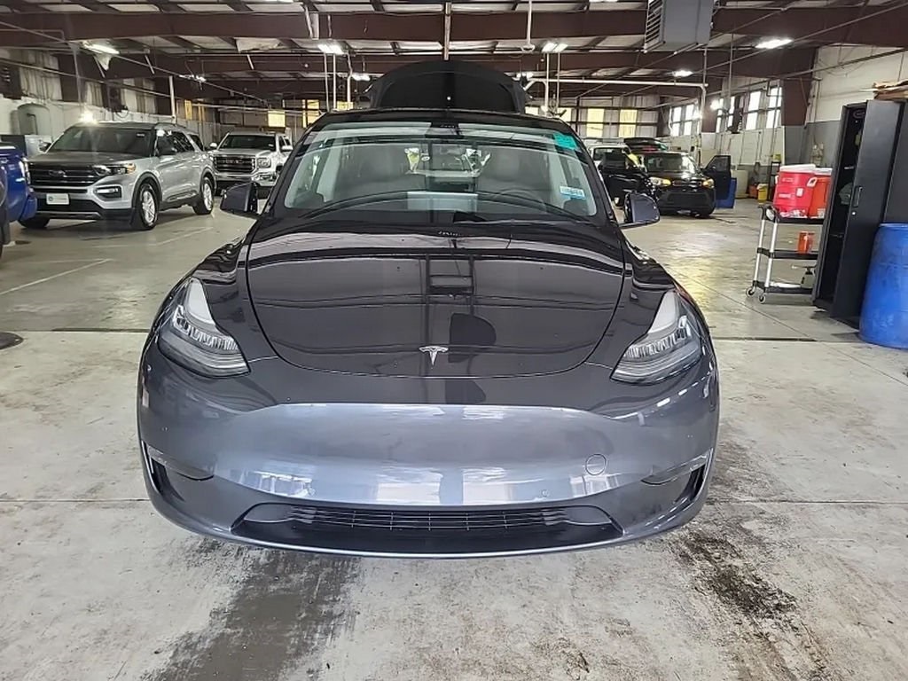 Used 2021 Tesla Model Y Long Range with VIN 5YJYGDEE4MF255719 for sale in Northfield, Minnesota