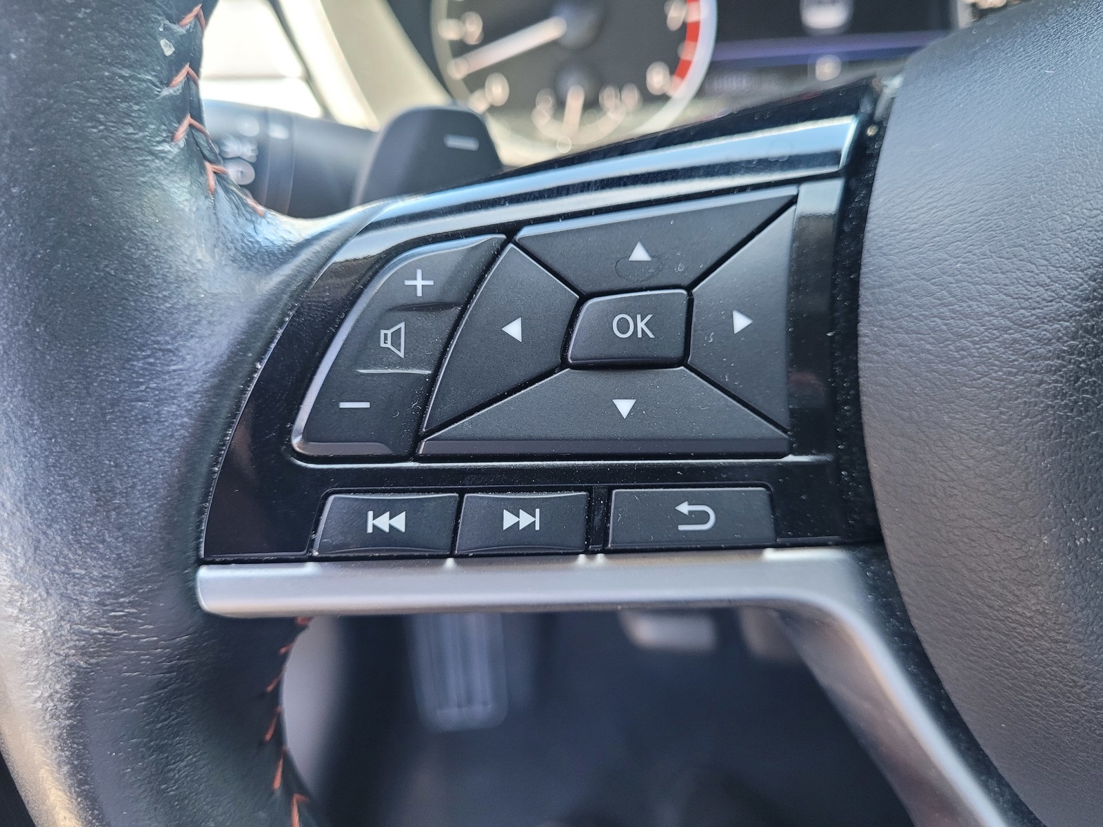 2023 Nissan Altima 2.5 SR photo 20