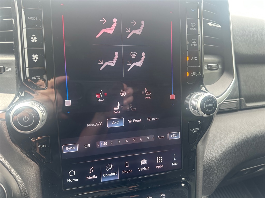 2025 Ram 1500 Big Horn photo 23