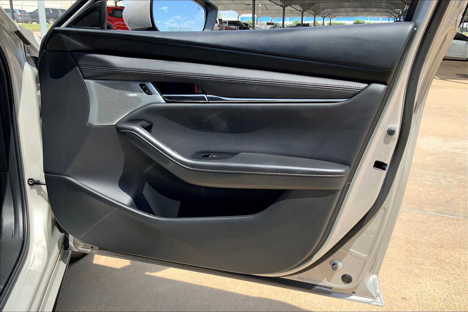 2025 Mazda Mazda3 Hatchback 2.5 s Premium photo 18