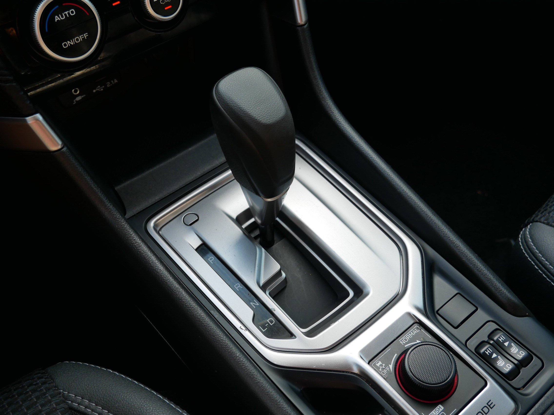 2021 Subaru Forester Premium photo 24