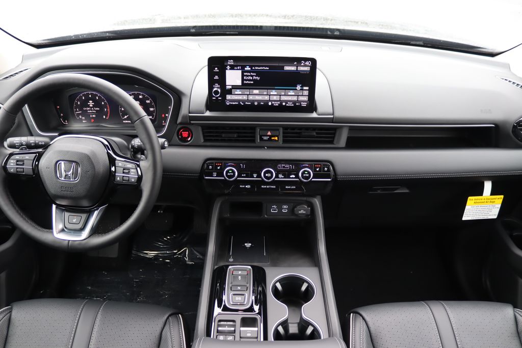 2025 Honda Pilot Elite photo 18