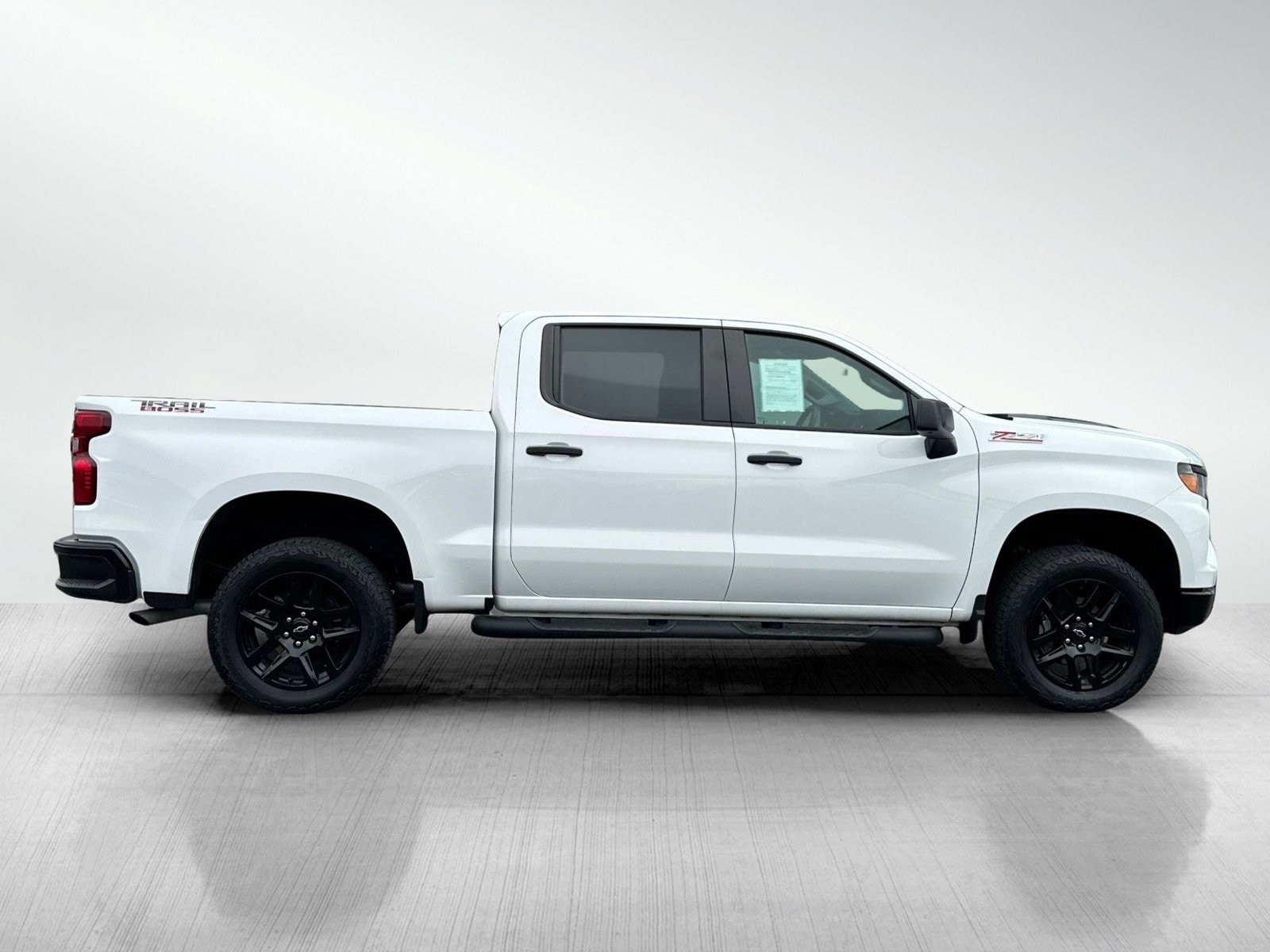 2024 Chevrolet Silverado 1500 Custom Trail Boss photo 3