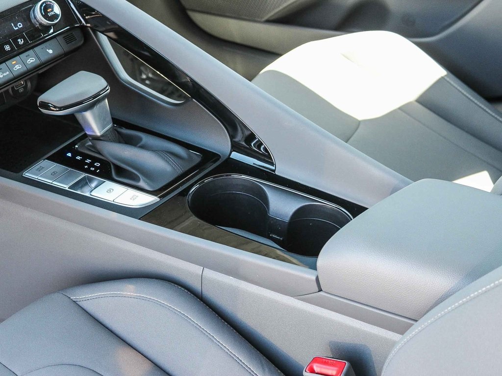 2023 Hyundai Elantra SEL photo 18