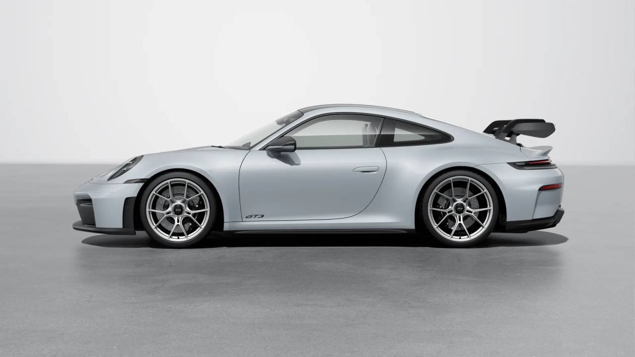 2026 Porsche 911 GT3 Touring photo 2