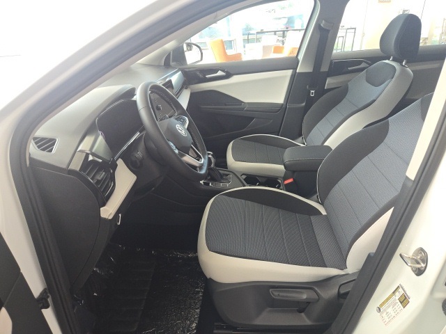 2025 Volkswagen Taos S photo 12