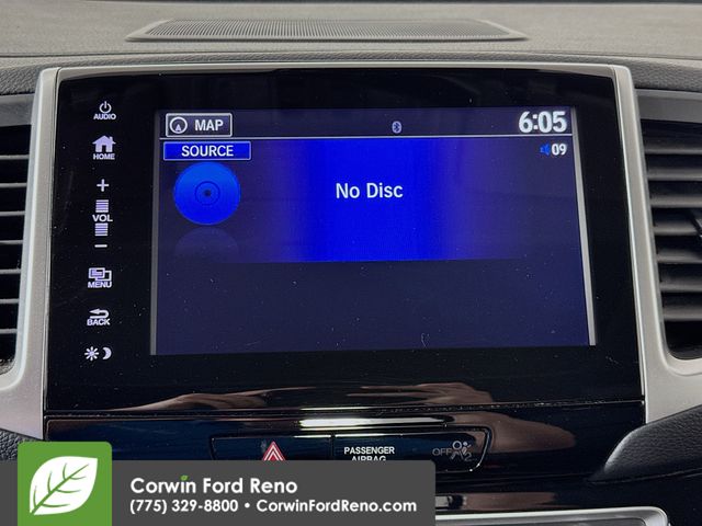 2017 Honda Pilot Touring photo 14