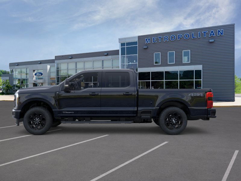 2025 Ford F-350 XLT photo 3