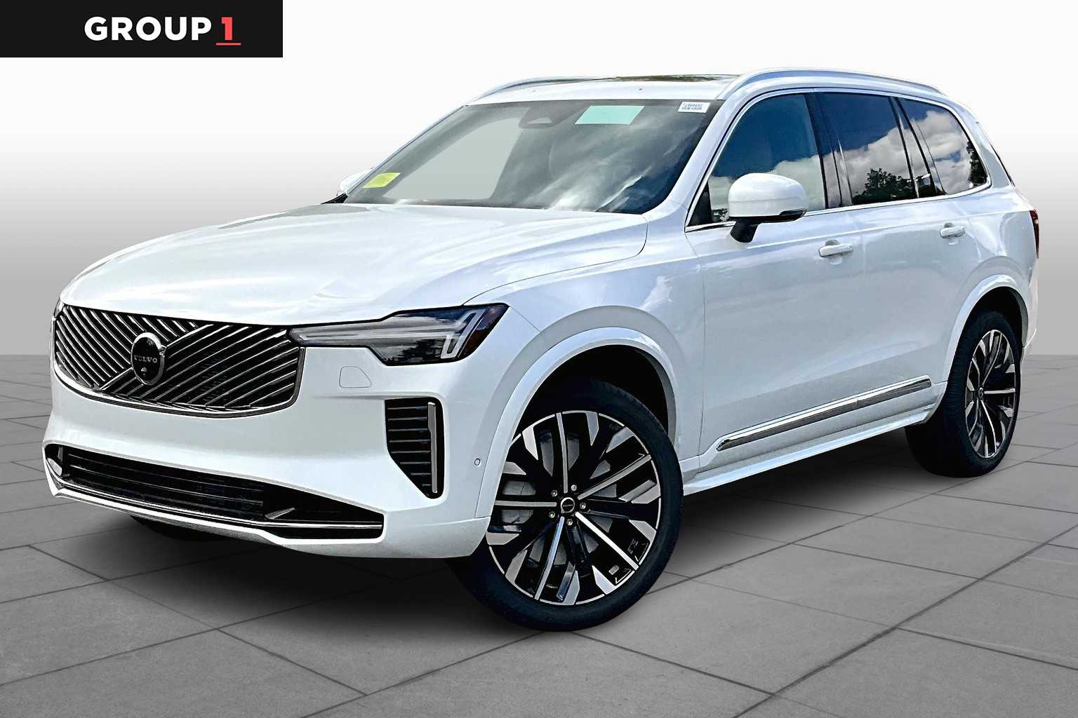 2026 Volvo XC90 Plus's photo