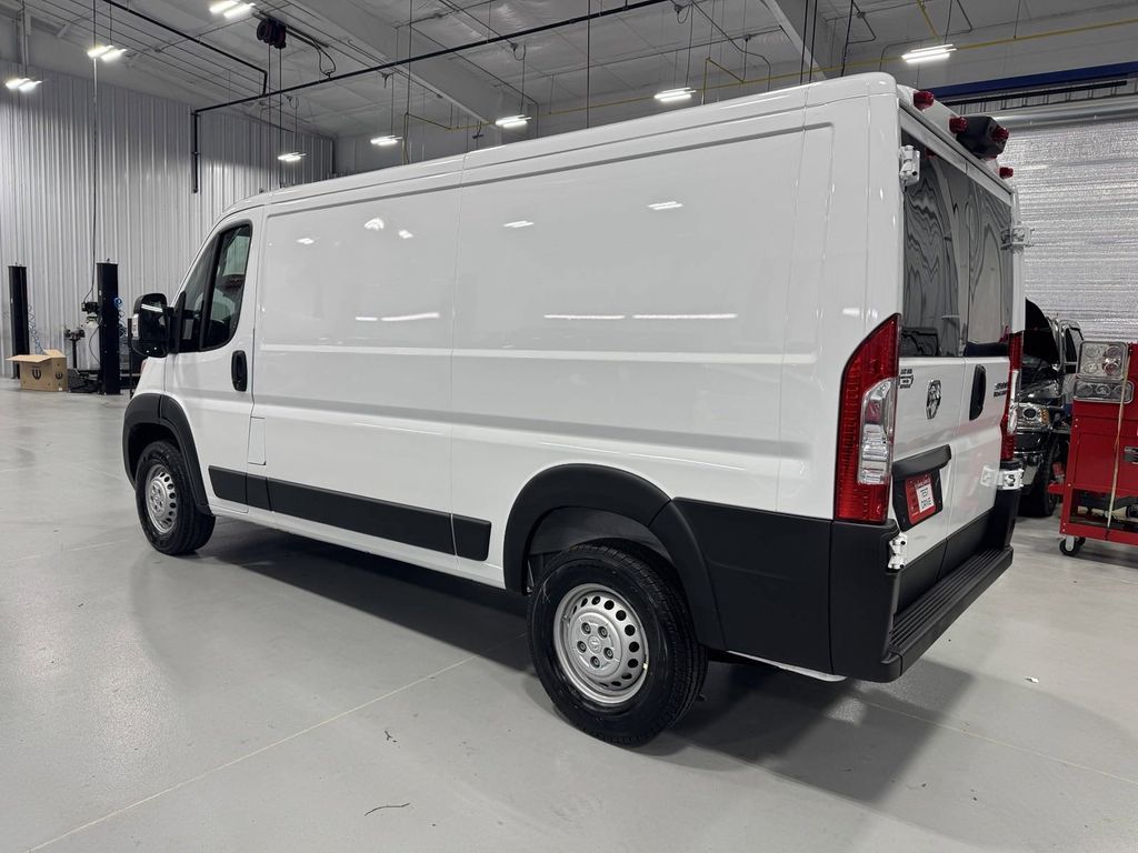 2025 Ram ProMaster 3500 photo 4