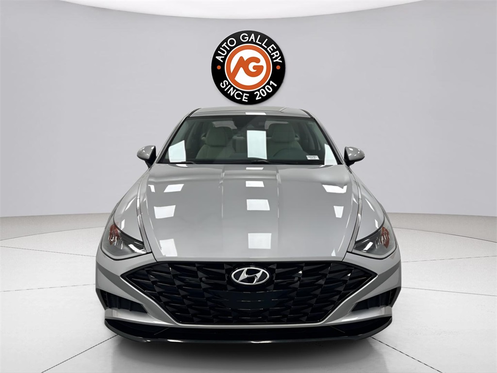 2023 Hyundai Sonata SEL photo 2