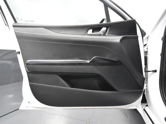 2021 Kia K5 LXS photo 14