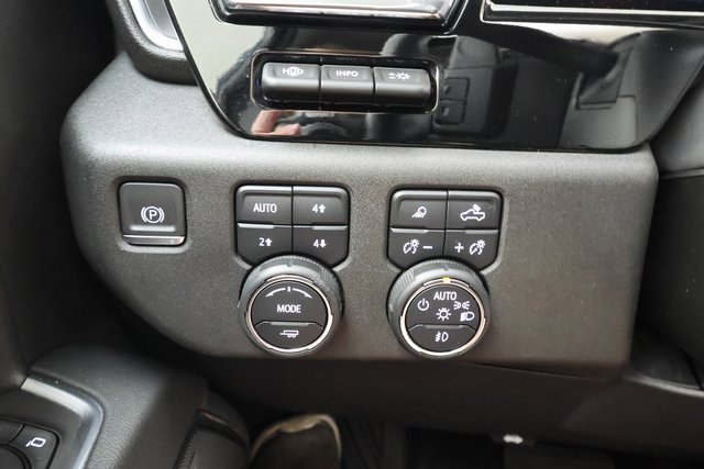 2023 Chevrolet Silverado 1500 LTZ photo 19