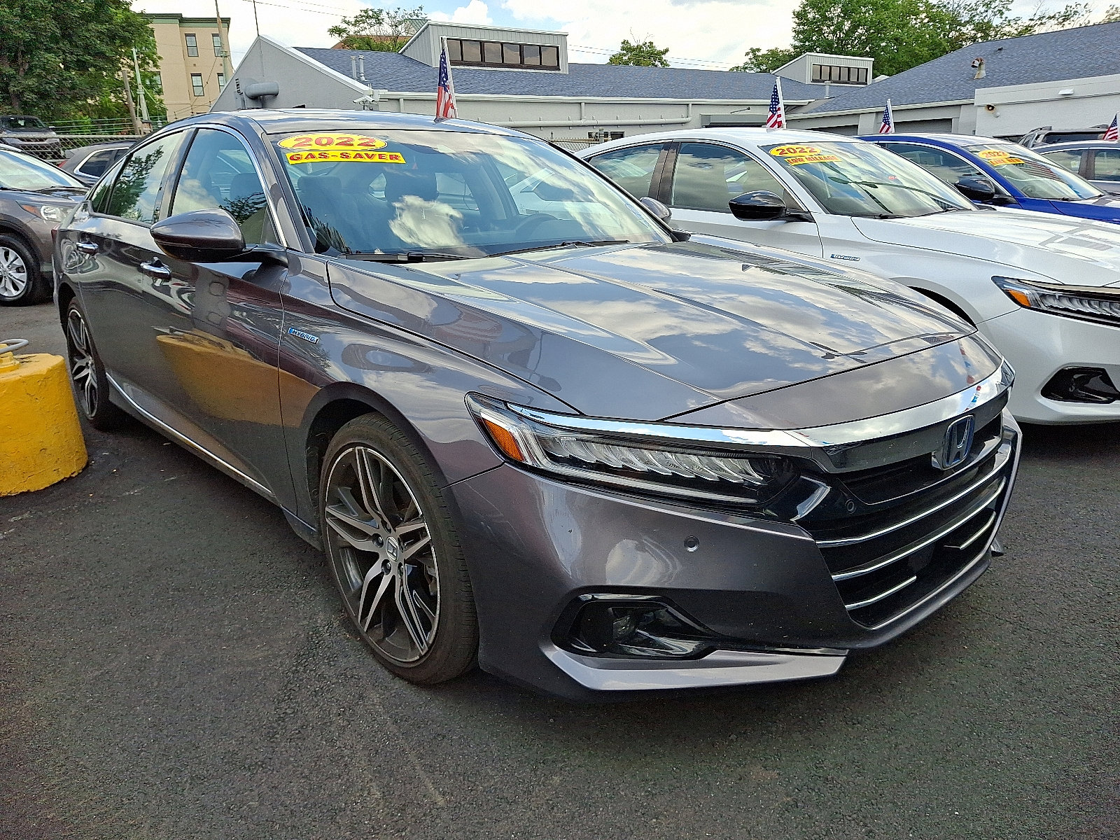 Used 2022 Honda Accord Hybrid Touring with VIN 1HGCV3F92NA005998 for sale in Northfield, Minnesota