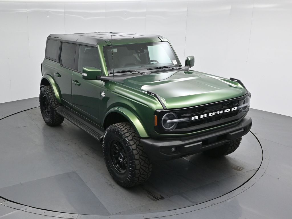 2025 Ford Bronco Outer Banks photo 36