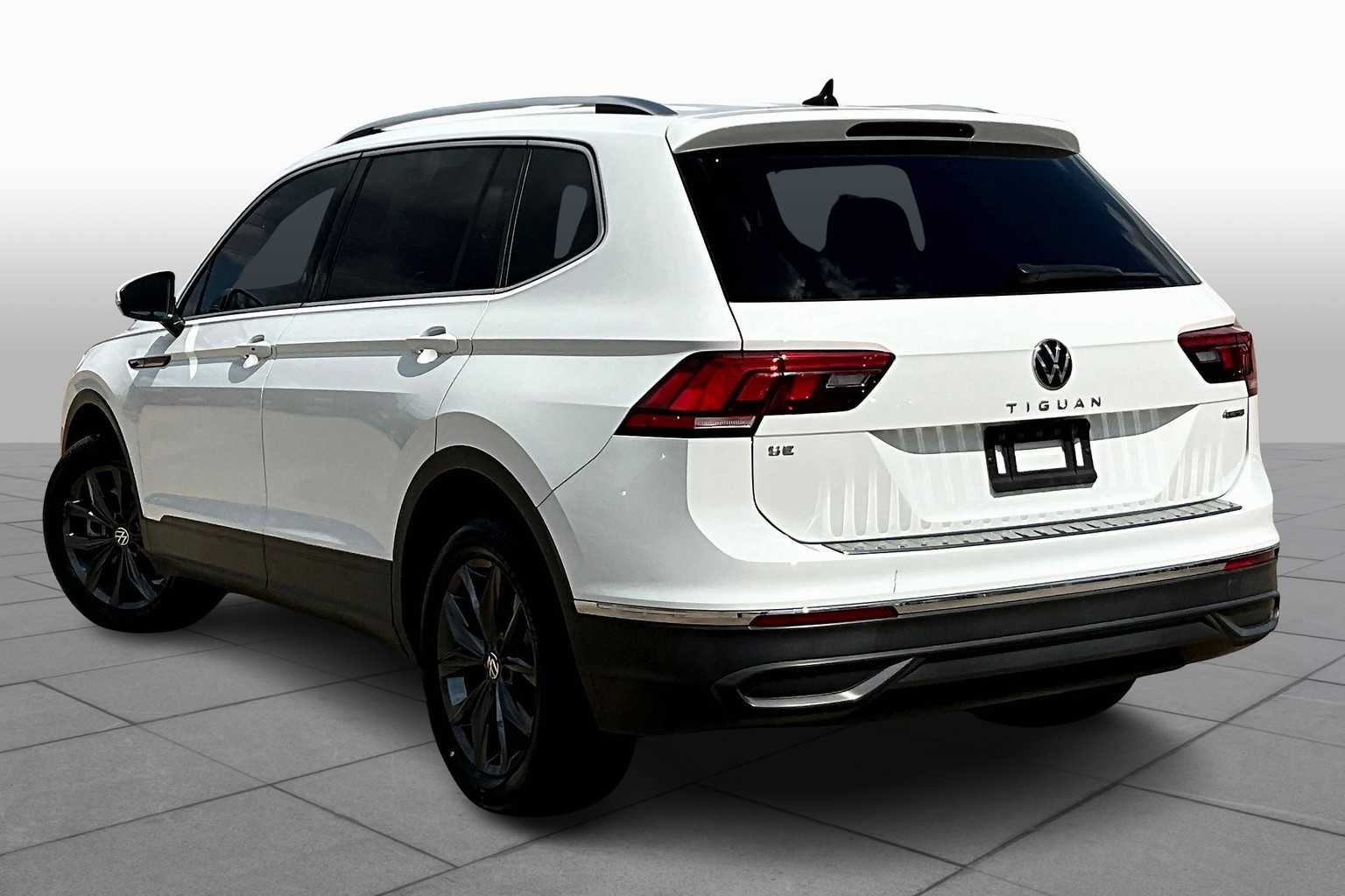 2022 Volkswagen Tiguan SE photo 21